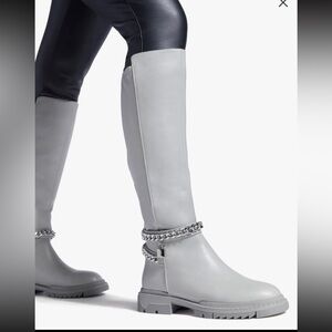 Stylish Gray Women's Boots with silver chain size 7.5 nwt